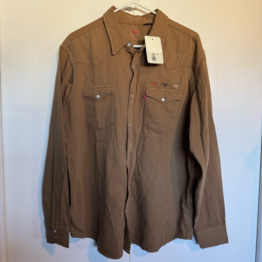 Levi’s Brown Western Style Button-Up Shirt